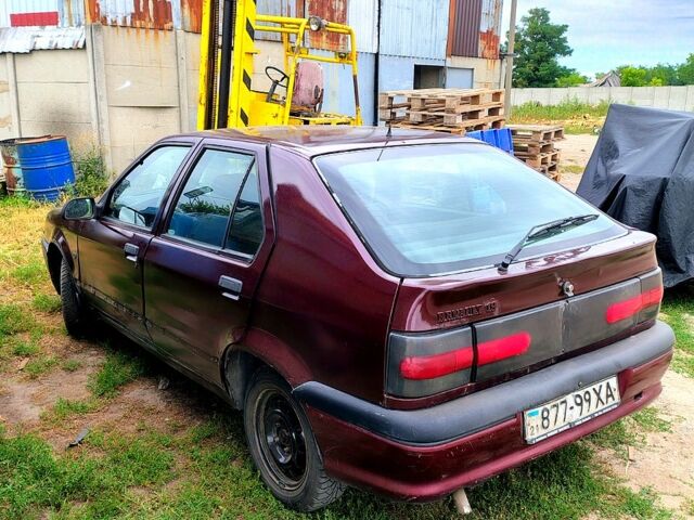 Рено 19, объемом двигателя 1.8 л и пробегом 285 тыс. км за 680 $, фото 1 на Automoto.ua
