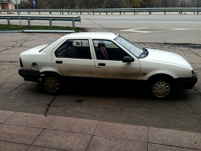 Рено 19, объемом двигателя 1.4 л и пробегом 0 тыс. км за 1100 $, фото 3 на Automoto.ua