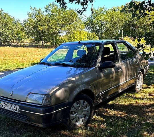 Рено 19, объемом двигателя 1.6 л и пробегом 123 тыс. км за 1300 $, фото 1 на Automoto.ua