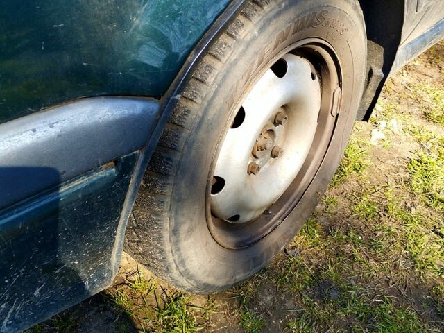 Рено 19, об'ємом двигуна 1.8 л та пробігом 0 тис. км за 700 $, фото 5 на Automoto.ua