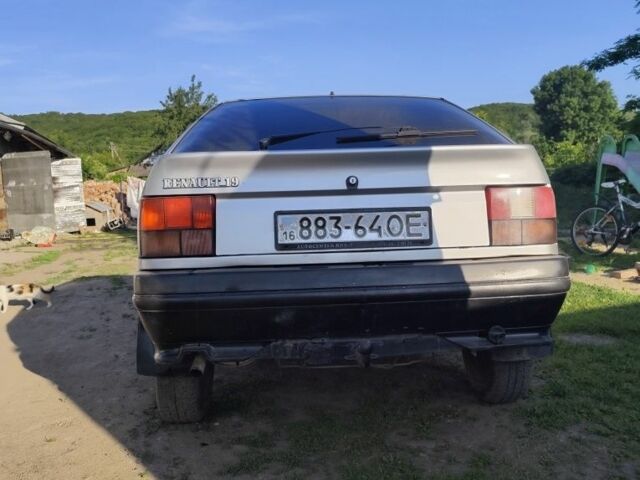 Сірий Рено 19, об'ємом двигуна 0 л та пробігом 3 тис. км за 650 $, фото 4 на Automoto.ua