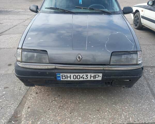 Серый Рено 19, объемом двигателя 1.3 л и пробегом 333 тыс. км за 600 $, фото 1 на Automoto.ua