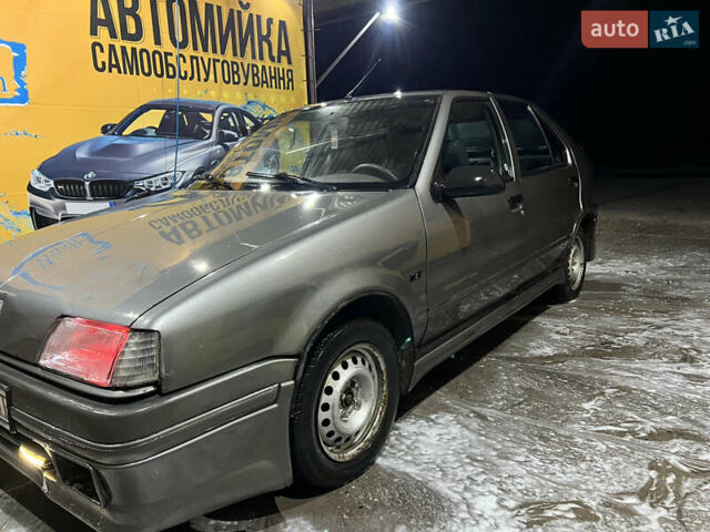 Сірий Рено 19, об'ємом двигуна 1.7 л та пробігом 62 тис. км за 1200 $, фото 1 на Automoto.ua