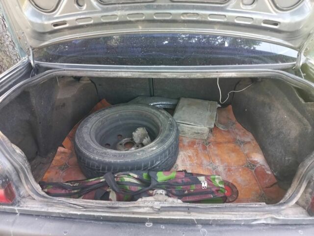 Сірий Рено 19, об'ємом двигуна 1.7 л та пробігом 175 тис. км за 950 $, фото 4 на Automoto.ua