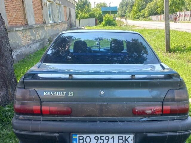 Сірий Рено 19, об'ємом двигуна 1.7 л та пробігом 175 тис. км за 950 $, фото 7 на Automoto.ua