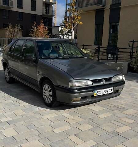 Сірий Рено 19, об'ємом двигуна 1.8 л та пробігом 338 тис. км за 1200 $, фото 7 на Automoto.ua