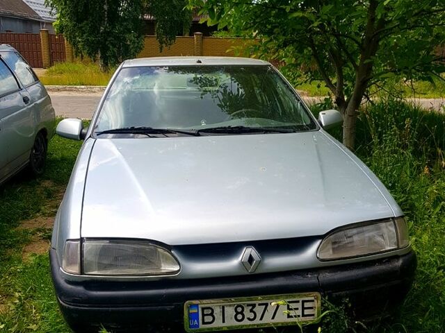 Сірий Рено 19, об'ємом двигуна 1.8 л та пробігом 235 тис. км за 1000 $, фото 1 на Automoto.ua