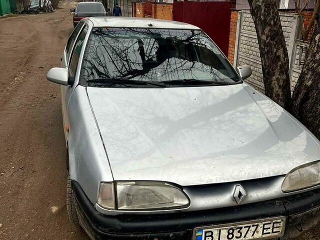 Серый Рено 19, объемом двигателя 1.6 л и пробегом 270 тыс. км за 850 $, фото 1 на Automoto.ua