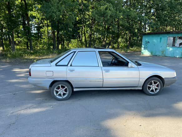 Серый Рено 19, объемом двигателя 1.7 л и пробегом 200 тыс. км за 700 $, фото 3 на Automoto.ua