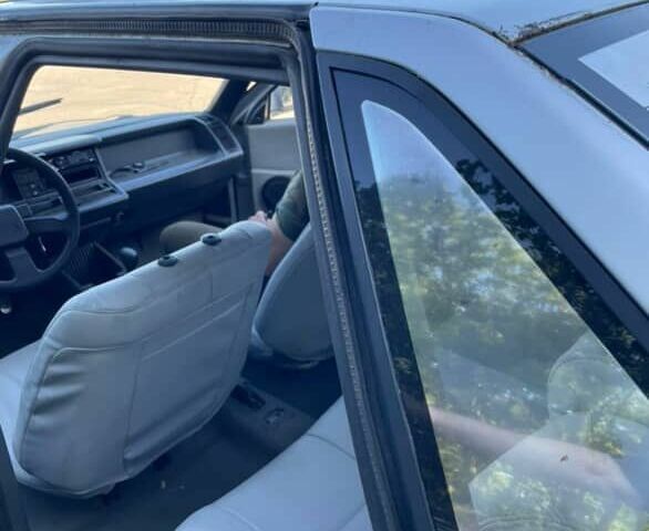 Серый Рено 19, объемом двигателя 1.7 л и пробегом 200 тыс. км за 700 $, фото 5 на Automoto.ua