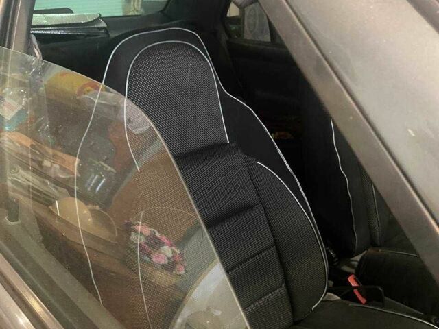 Серый Рено 19, объемом двигателя 1.6 л и пробегом 227 тыс. км за 600 $, фото 4 на Automoto.ua