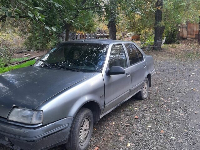 Серый Рено 19, объемом двигателя 0 л и пробегом 370 тыс. км за 528 $, фото 4 на Automoto.ua