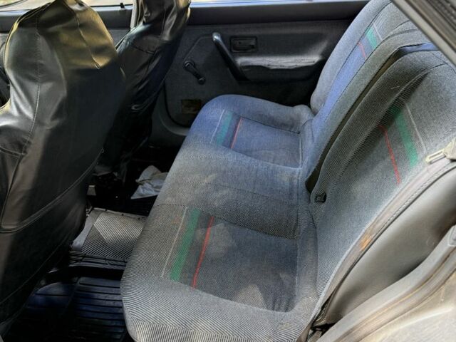 Серый Рено 19, объемом двигателя 1.4 л и пробегом 1 тыс. км за 799 $, фото 7 на Automoto.ua