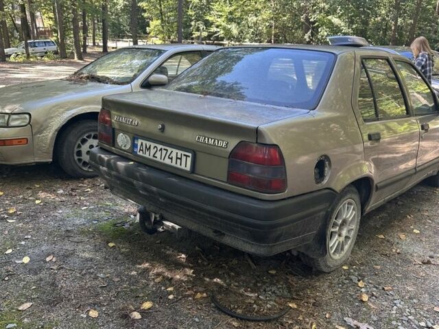 Серый Рено 19, объемом двигателя 1.7 л и пробегом 200 тыс. км за 500 $, фото 4 на Automoto.ua
