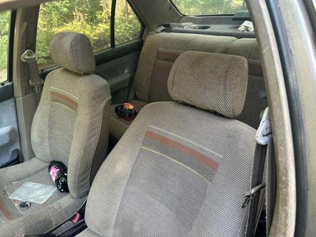 Серый Рено 19, объемом двигателя 1.7 л и пробегом 200 тыс. км за 500 $, фото 9 на Automoto.ua