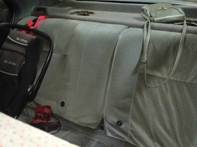 Сірий Рено 19, об'ємом двигуна 1.7 л та пробігом 120 тис. км за 881 $, фото 3 на Automoto.ua