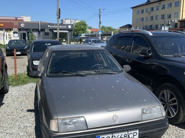 Серый Рено 19, объемом двигателя 1.7 л и пробегом 200 тыс. км за 500 $, фото 1 на Automoto.ua