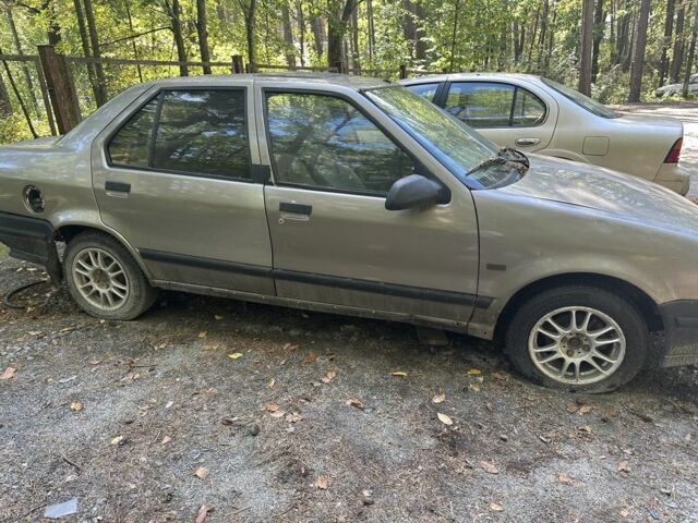 Серый Рено 19, объемом двигателя 1.7 л и пробегом 200 тыс. км за 500 $, фото 3 на Automoto.ua