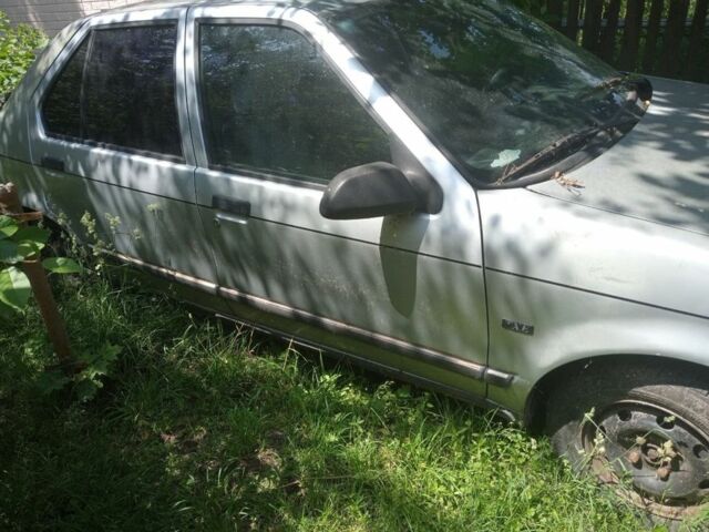 Серый Рено 19, объемом двигателя 1 л и пробегом 170 тыс. км за 1000 $, фото 6 на Automoto.ua