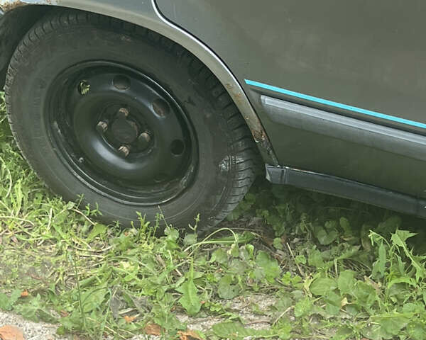 Серый Рено 19, объемом двигателя 1.4 л и пробегом 230 тыс. км за 500 $, фото 6 на Automoto.ua