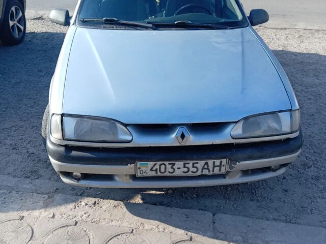 Серый Рено 19, объемом двигателя 1.4 л и пробегом 100 тыс. км за 876 $, фото 3 на Automoto.ua