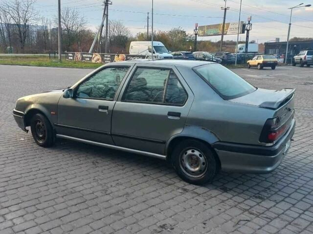 Серый Рено 19, объемом двигателя 1.8 л и пробегом 340 тыс. км за 714 $, фото 3 на Automoto.ua