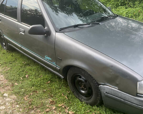 Серый Рено 19, объемом двигателя 1.4 л и пробегом 230 тыс. км за 500 $, фото 10 на Automoto.ua