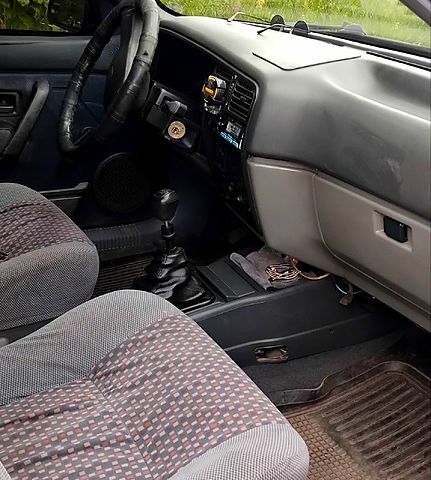 Сірий Рено 19, об'ємом двигуна 1.4 л та пробігом 320 тис. км за 1650 $, фото 6 на Automoto.ua