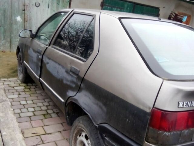Сірий Рено 19, об'ємом двигуна 1.6 л та пробігом 300 тис. км за 594 $, фото 2 на Automoto.ua