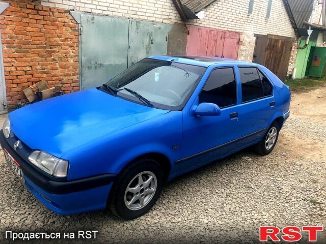 Синий Рено 19, объемом двигателя 14 л и пробегом 300 тыс. км за 1300 $, фото 1 на Automoto.ua