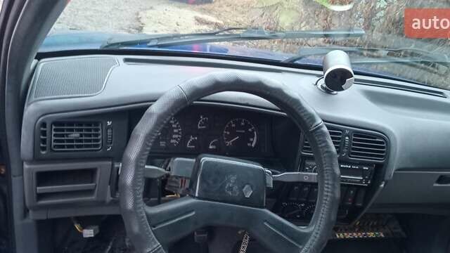 Синий Рено 19, объемом двигателя 1.4 л и пробегом 55 тыс. км за 750 $, фото 15 на Automoto.ua