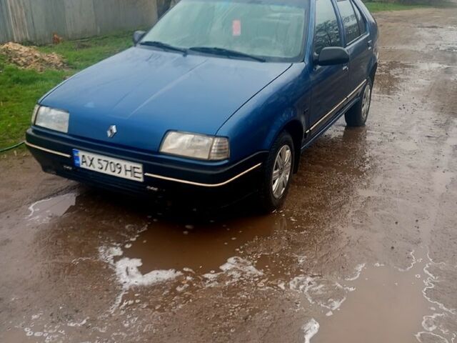 Синий Рено 19, объемом двигателя 1.7 л и пробегом 100 тыс. км за 750 $, фото 3 на Automoto.ua