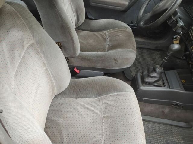 Рено 19 1990 в Фастове на Automoto.ua Синий Рено 19, объемом двигателя 0 л и пробегом 300 тыс. км за 715 $, фото 4 на Automoto.ua