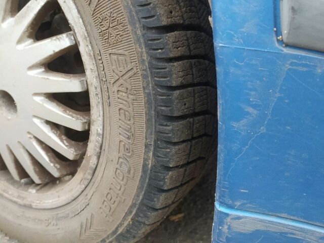 Рено 19 1990 в Фастове на Automoto.ua Синий Рено 19, объемом двигателя 0 л и пробегом 300 тыс. км за 715 $, фото 2 на Automoto.ua