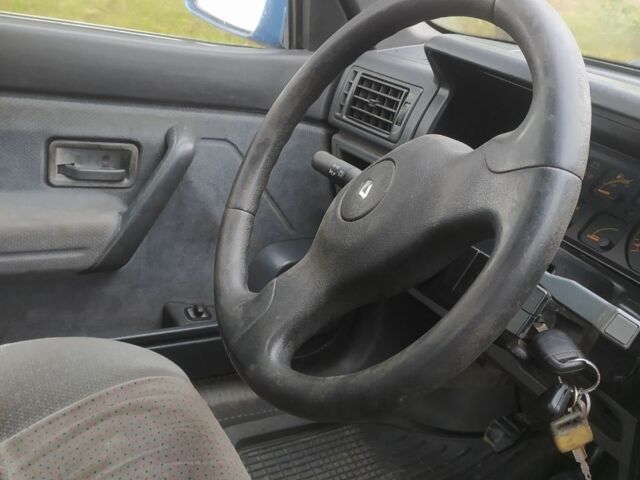 Рено 19 1990 в Фастове на Automoto.ua Синий Рено 19, объемом двигателя 0 л и пробегом 300 тыс. км за 715 $, фото 6 на Automoto.ua