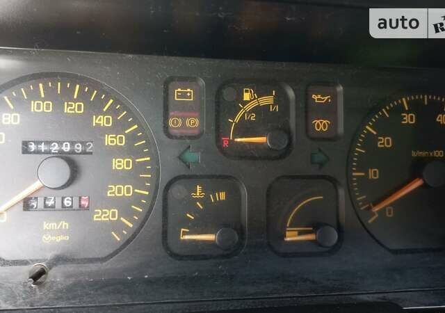 Синий Рено 19, объемом двигателя 1.4 л и пробегом 312 тыс. км за 500 $, фото 5 на Automoto.ua