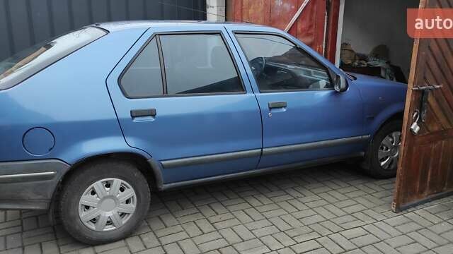 Синій Рено 19, об'ємом двигуна 1.4 л та пробігом 349 тис. км за 1250 $, фото 5 на Automoto.ua