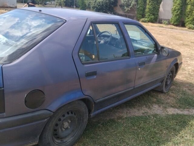 Синій Рено 19, об'ємом двигуна 1.7 л та пробігом 395 тис. км за 1500 $, фото 2 на Automoto.ua