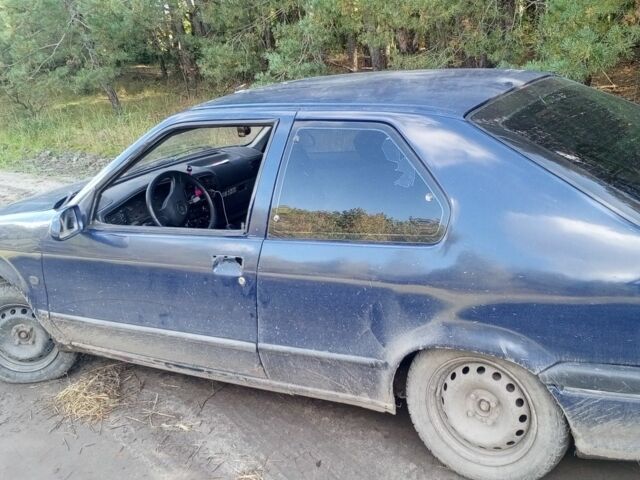 Синій Рено 19, об'ємом двигуна 1.4 л та пробігом 325 тис. км за 474 $, фото 1 на Automoto.ua