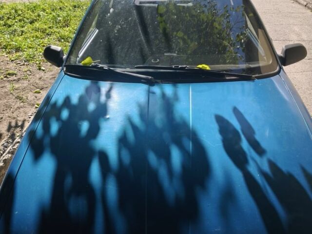 Синий Рено 19, объемом двигателя 0 л и пробегом 250 тыс. км за 1100 $, фото 2 на Automoto.ua