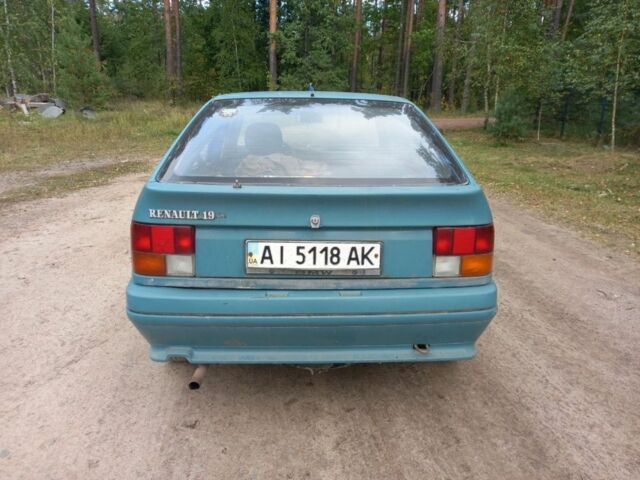 Рено 19 1994 в Житомире на Automoto.ua Синий Рено 19, объемом двигателя 1.41 л и пробегом 250 тыс. км за 750 $, фото 5 на Automoto.ua