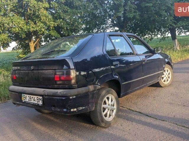 Синій Рено 19, об'ємом двигуна 1.72 л та пробігом 400 тис. км за 1500 $, фото 4 на Automoto.ua