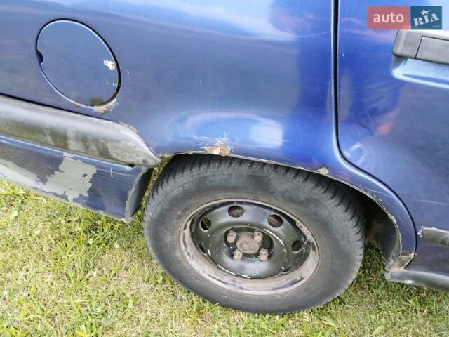 Синий Рено 19, объемом двигателя 1.4 л и пробегом 313 тыс. км за 1200 $, фото 7 на Automoto.ua