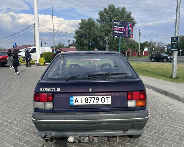 Синий Рено 19, объемом двигателя 1.4 л и пробегом 350 тыс. км за 1300 $, фото 4 на Automoto.ua