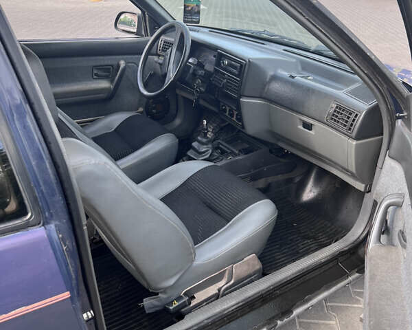 Синий Рено 19, объемом двигателя 1.4 л и пробегом 350 тыс. км за 1300 $, фото 10 на Automoto.ua