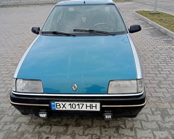 Синий Рено 19, объемом двигателя 1.4 л и пробегом 330 тыс. км за 1000 $, фото 1 на Automoto.ua