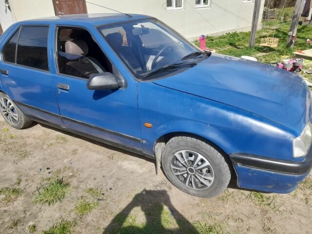 Синій Рено 19, об'ємом двигуна 1.8 л та пробігом 3 тис. км за 600 $, фото 1 на Automoto.ua