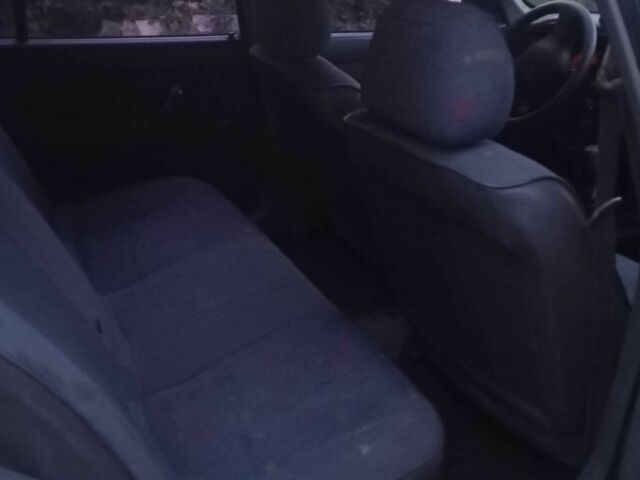 Синий Рено 19, объемом двигателя 1.4 л и пробегом 374 тыс. км за 710 $, фото 9 на Automoto.ua