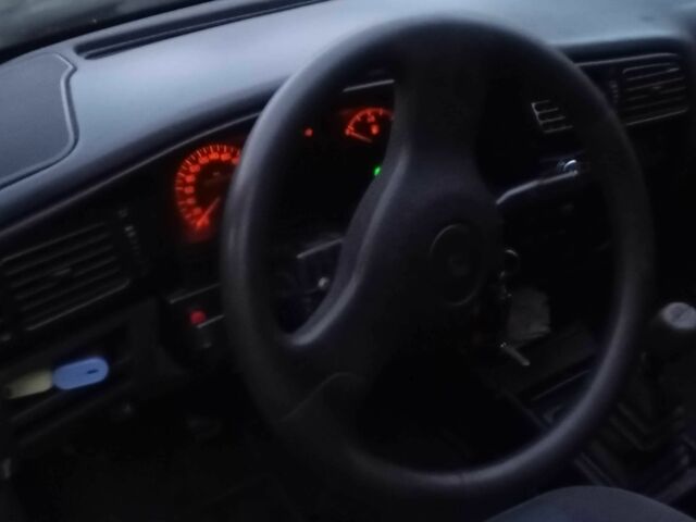 Синий Рено 19, объемом двигателя 1.4 л и пробегом 374 тыс. км за 710 $, фото 7 на Automoto.ua