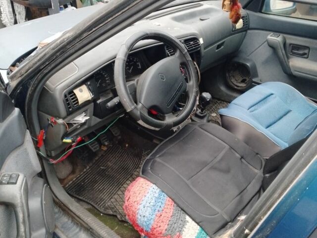 Синий Рено 19, объемом двигателя 1 л и пробегом 45 тыс. км за 359 $, фото 4 на Automoto.ua